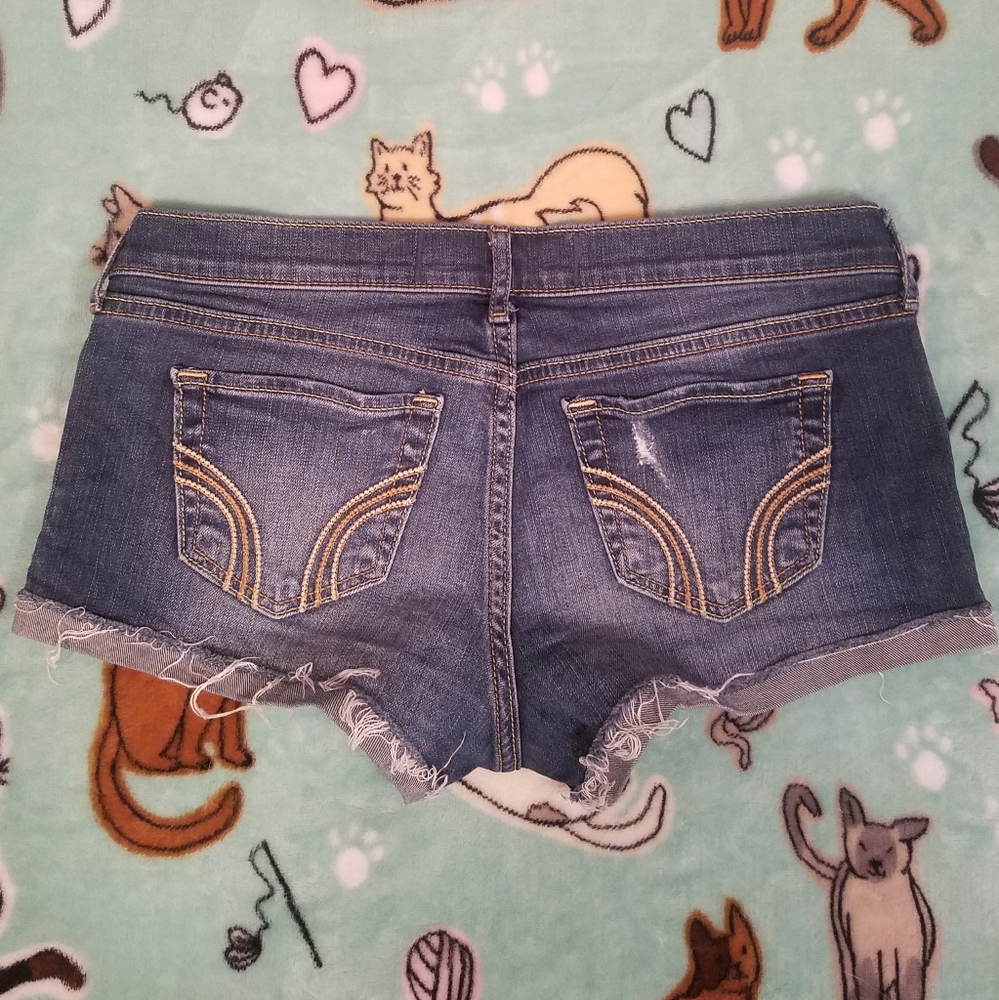 Women's Hollister Jean Shortsç - Picture 4 of 6